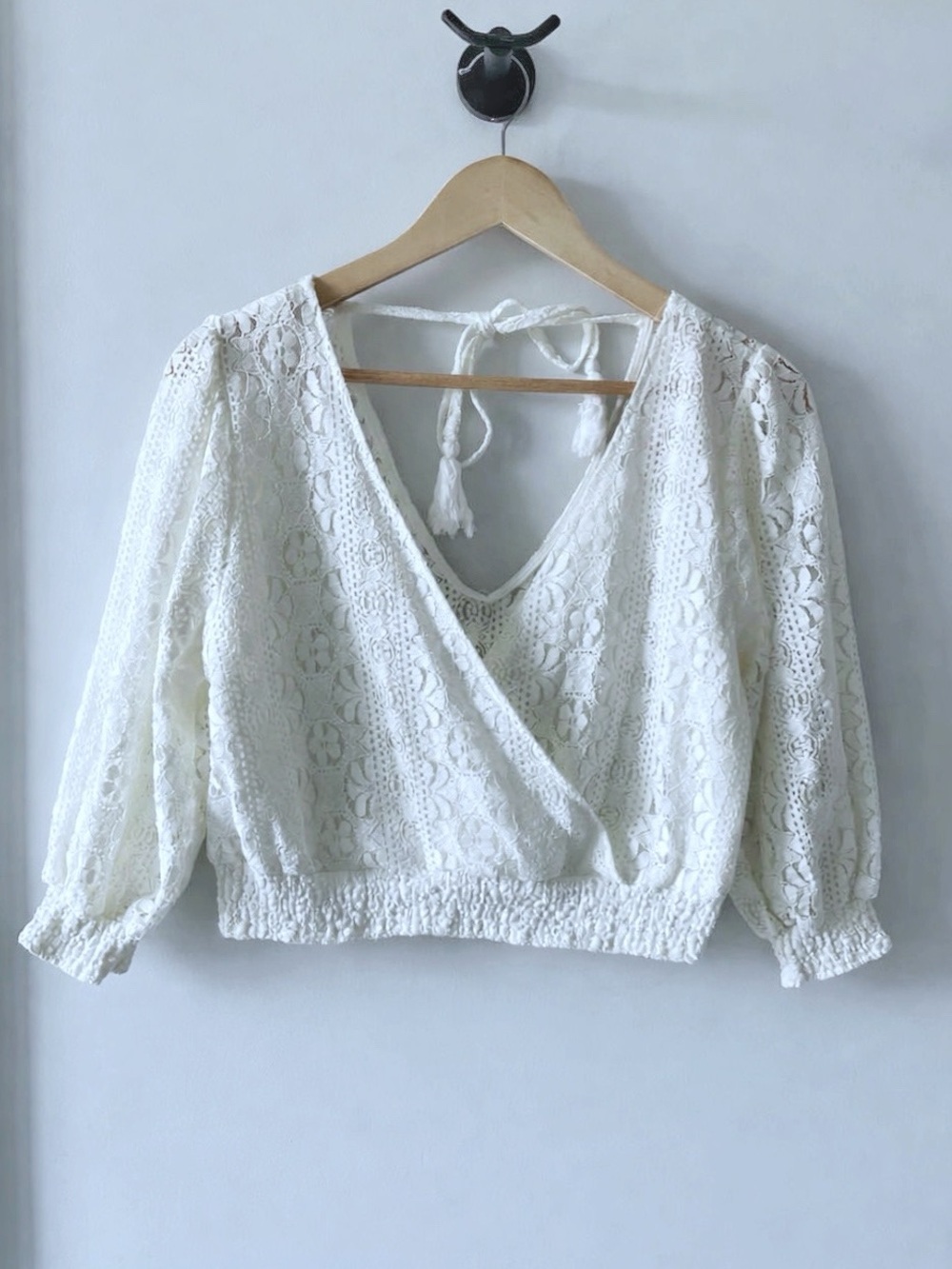 Flying Tomato White Lace Wrap Blouse 70% Cotton Boho Feminine Top Size Medium